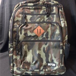BICPSRO Stylish 26L Water-Resistant Camo Backpack for School & Travel, Laptop